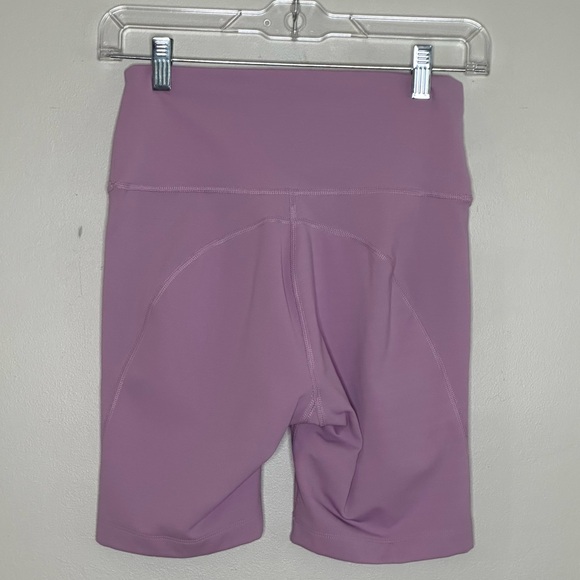 Outdoor Voices Women's Pink Lilac Purple Yoga Bike Shorts Size Medium - Picture 3 of 4